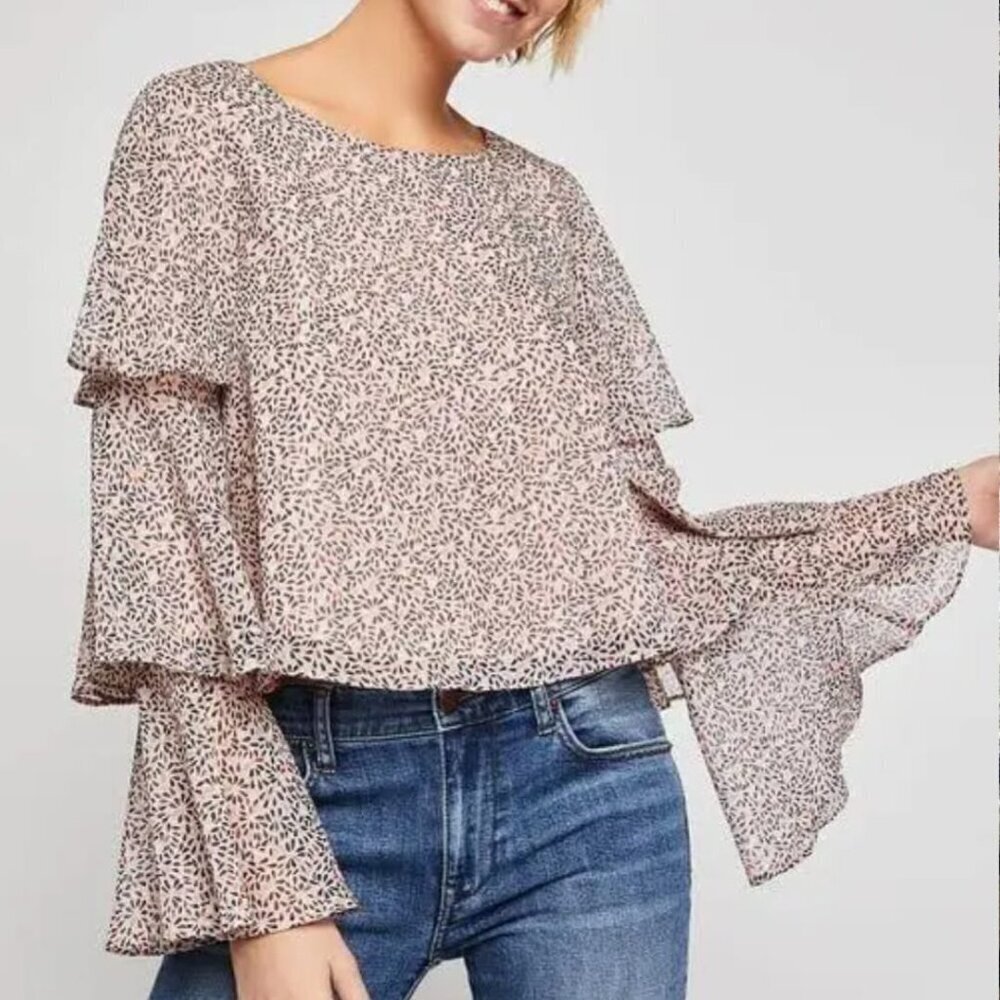 BCBGeneration Pink Abstract Print Tiered Ruffle Top | Size S